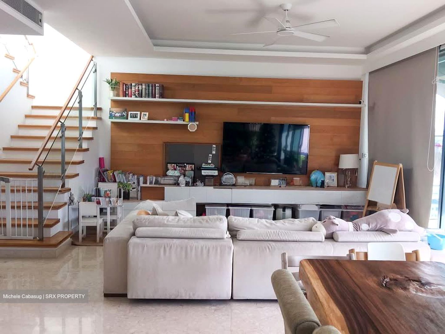 Parvis (D10), Condominium #576691221